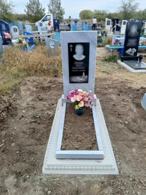 Памятник из мрамора Памятник из мрамора
